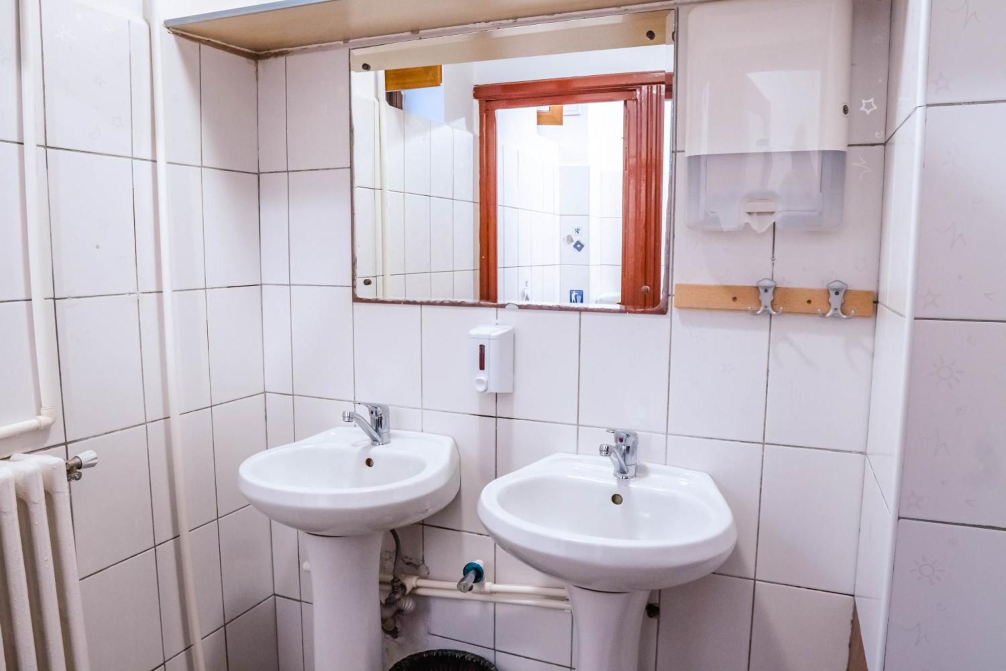 Hostel Sport Bucureşti Eksteriør bilde